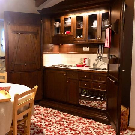カステッラバーテResidenza Matarazzo E Le Sue Soffitteアパートメント エクステリア 写真