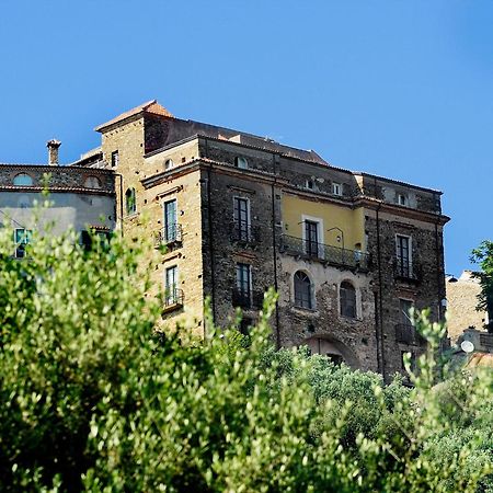 カステッラバーテResidenza Matarazzo E Le Sue Soffitteアパートメント エクステリア 写真