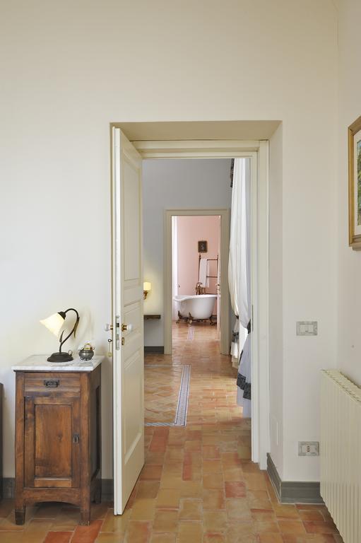 カステッラバーテResidenza Matarazzo E Le Sue Soffitteアパートメント エクステリア 写真