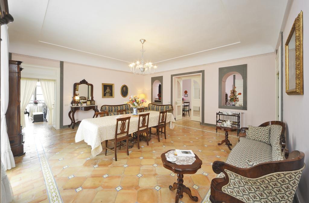 カステッラバーテResidenza Matarazzo E Le Sue Soffitteアパートメント 部屋 写真